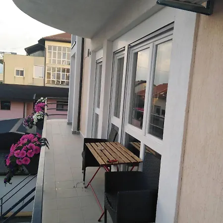 Apartman Zagreb , With Balcony And Free Parking Exterior photo