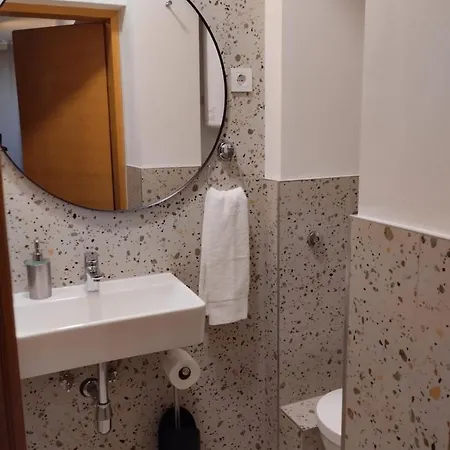 Apartman Zagreb , With Balcony And Free Parking Exterior photo