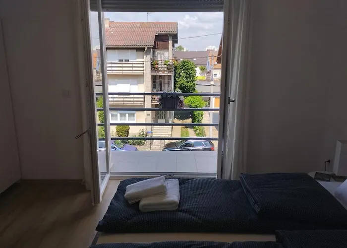 Apartman Zagreb , With Balcony And Free Parking