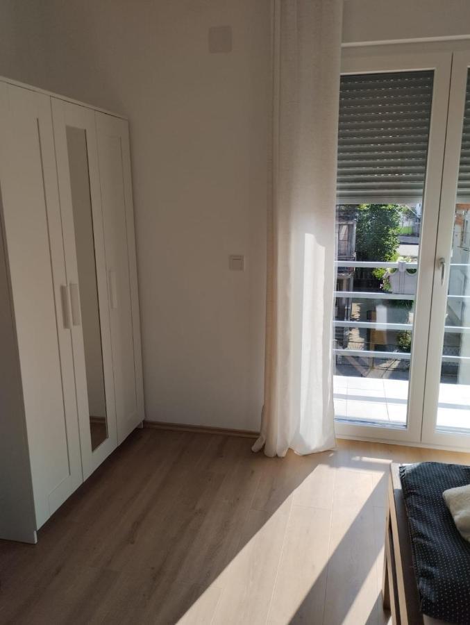 Apartment , With Balcony And Free Parking