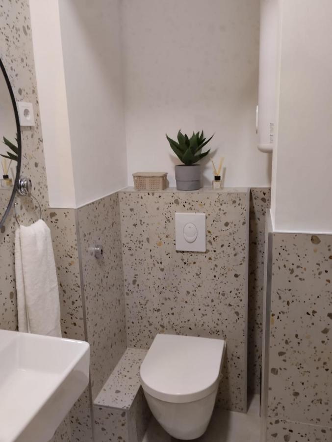 , With Balcony And Free Parking * Zagreb