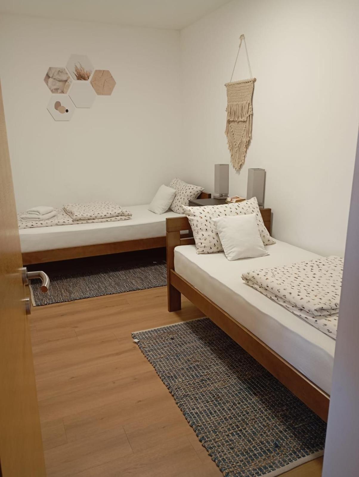 , With Balcony And Free Parking Zagreb
