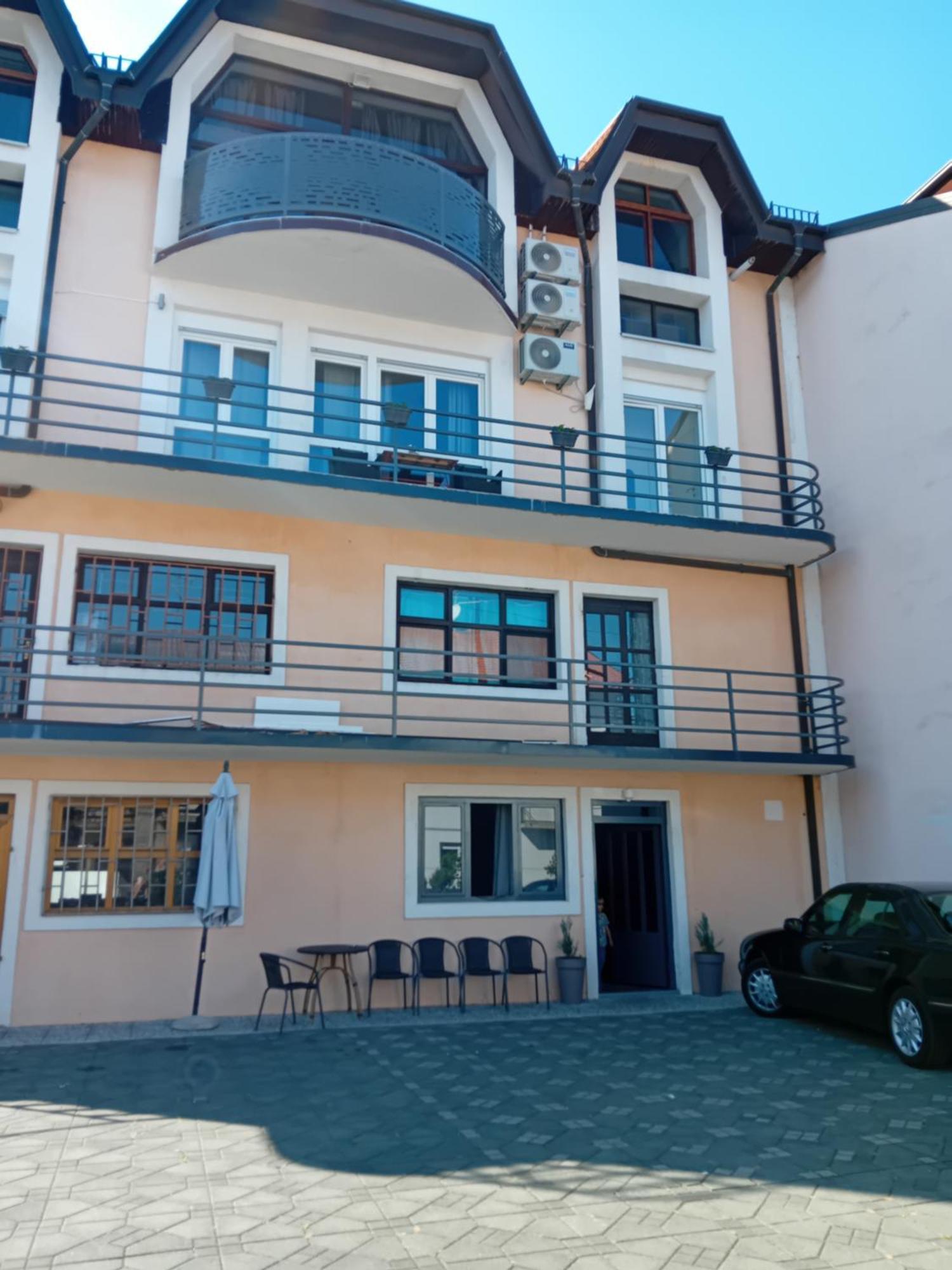 Apartment , With Balcony And Free Parking